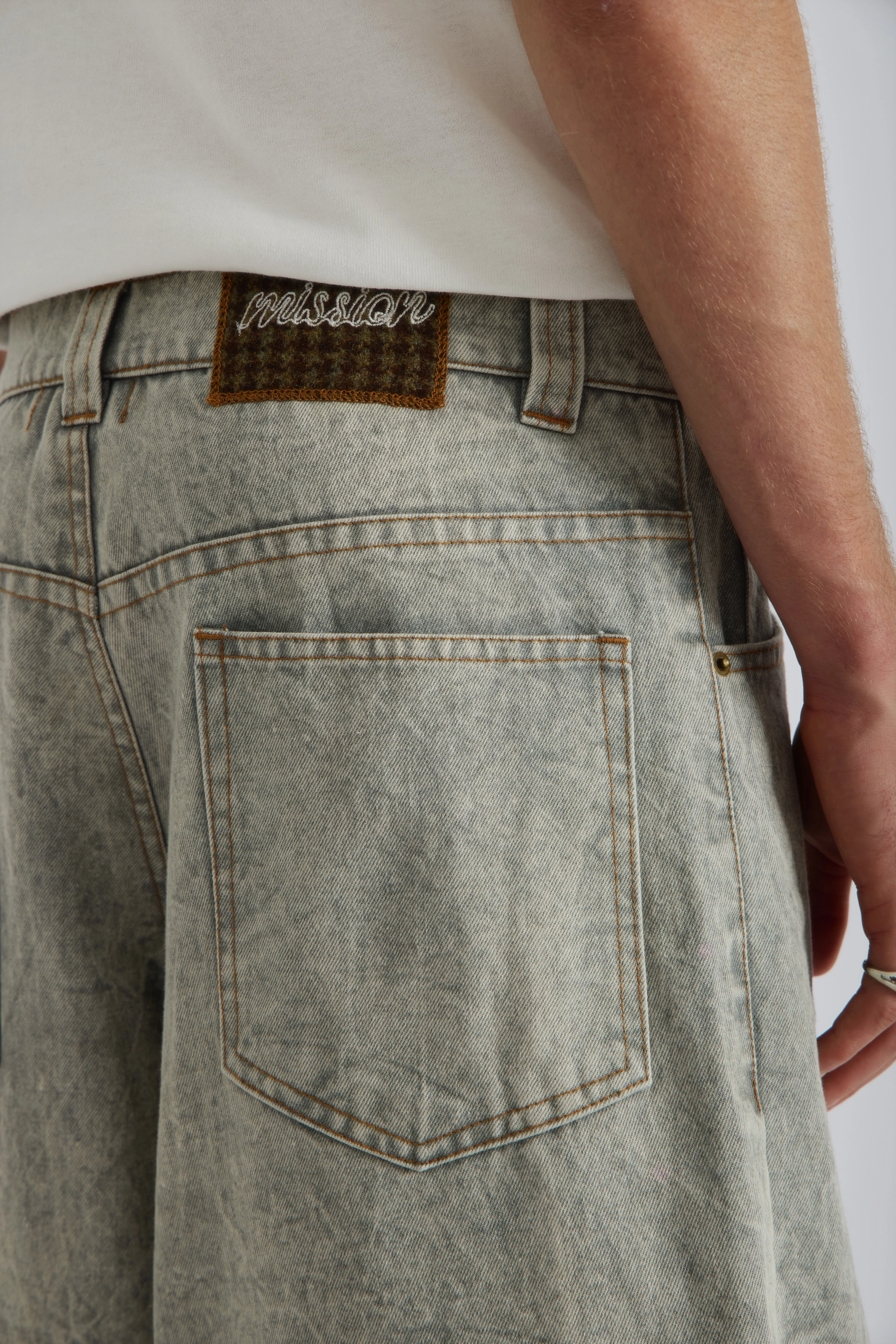 Ash Jean - Image 7