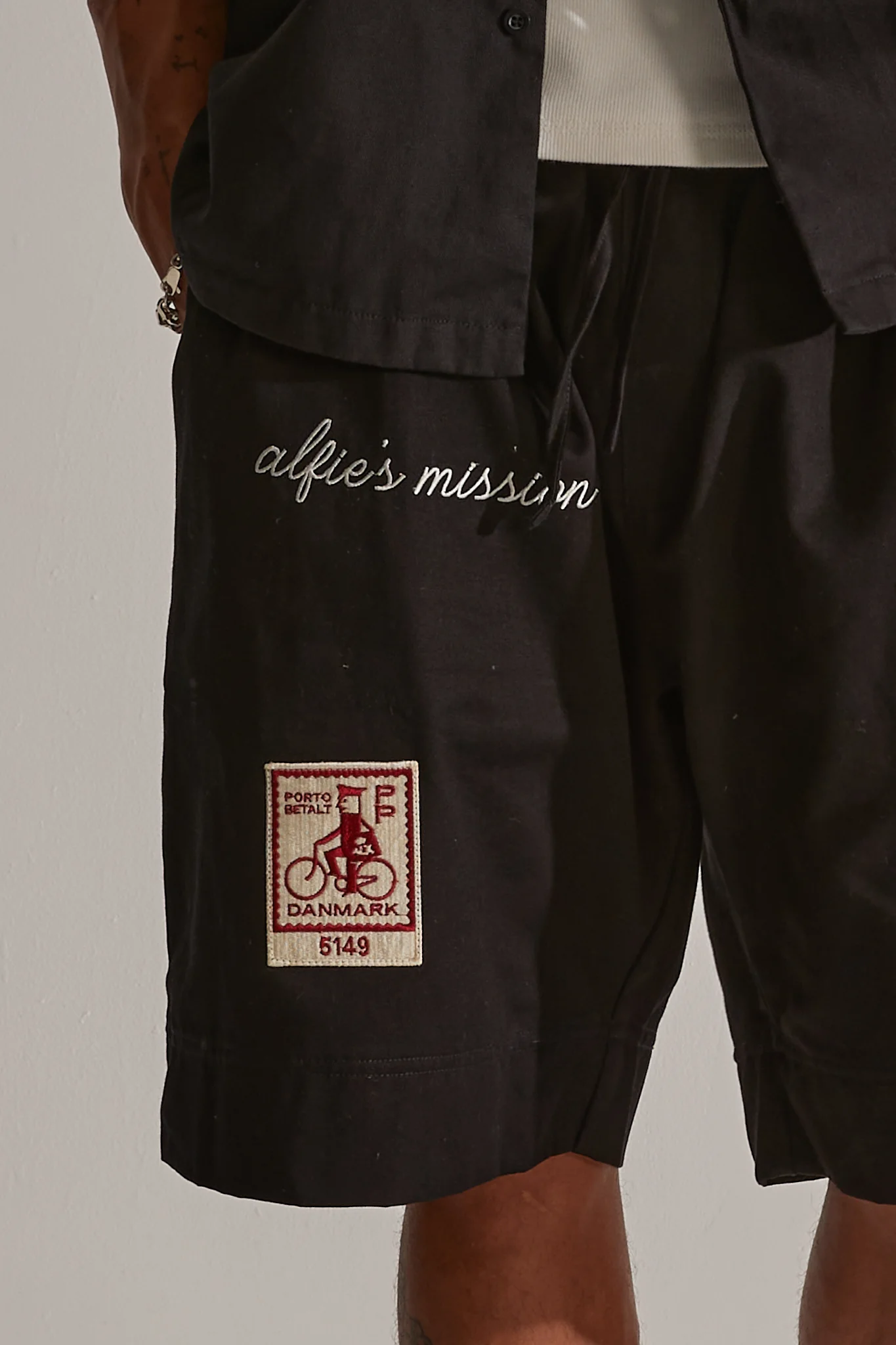 Club Short - Image 5